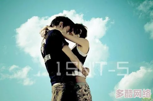 探索女性之间的深厚情感与亲密关系：一场关于爱与理解的独特旅程