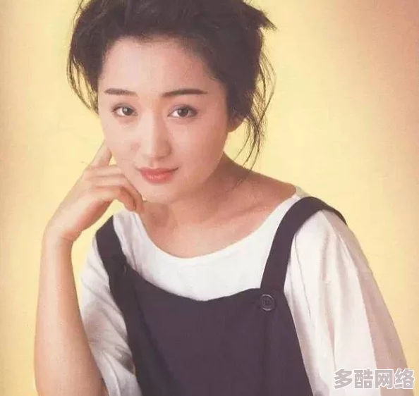 杨钰莹港版2000哪里看？最新观看渠道和资源分享，助你轻松找到精彩内容！